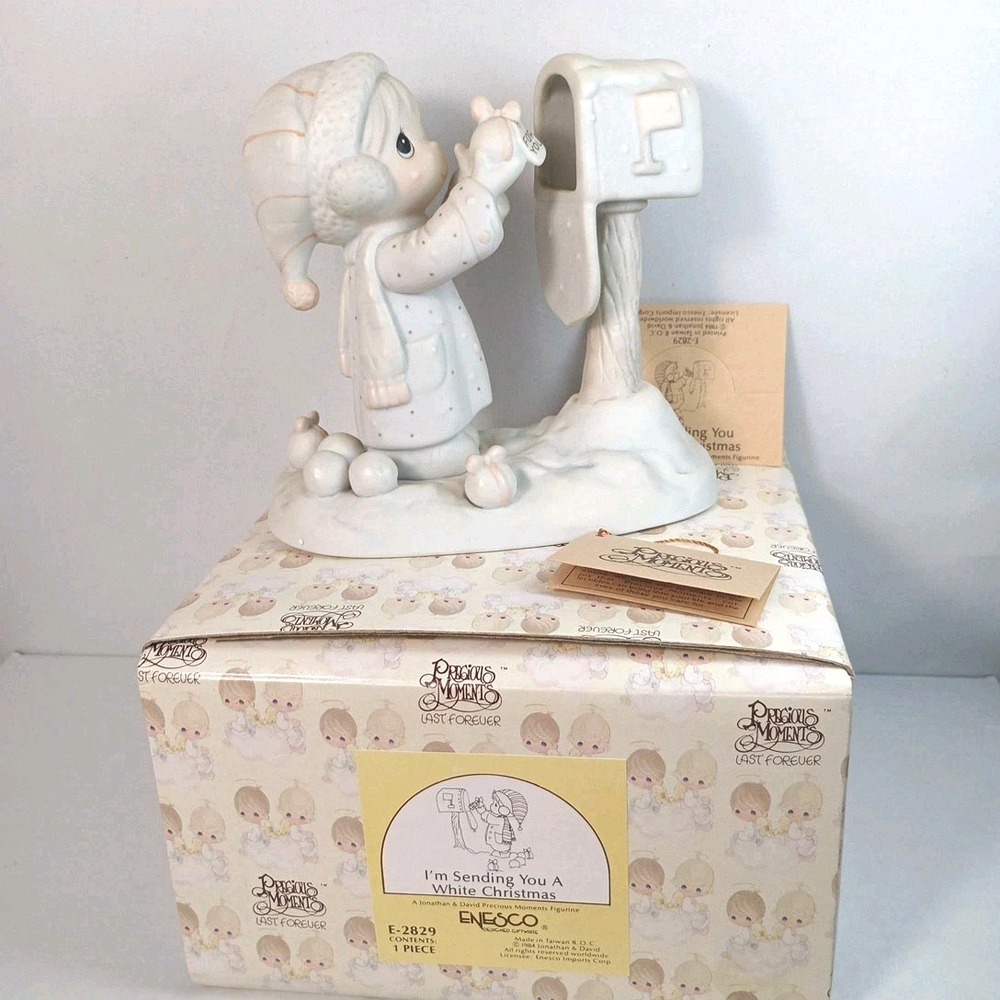 Precious Moments E-2829 'I'm Sending You a White Christmas' 1984 Vessel Mark